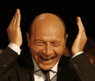 S-a trezit şi Băsescu: 'Ar trebui să facem un nou împrumut'
